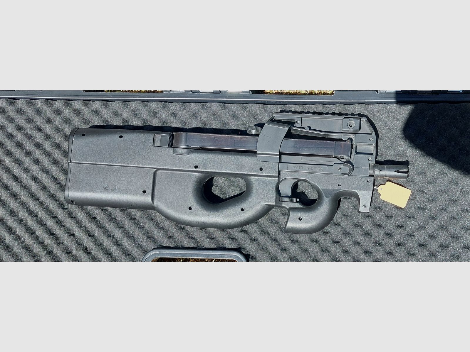 Deko Gewehr FN P90 