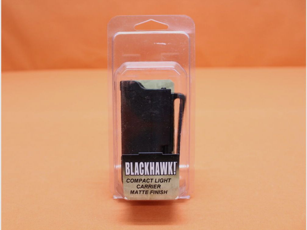Blackhawk Blackhawk Compact Light Carrier nero fondina per torce (411000PBK)