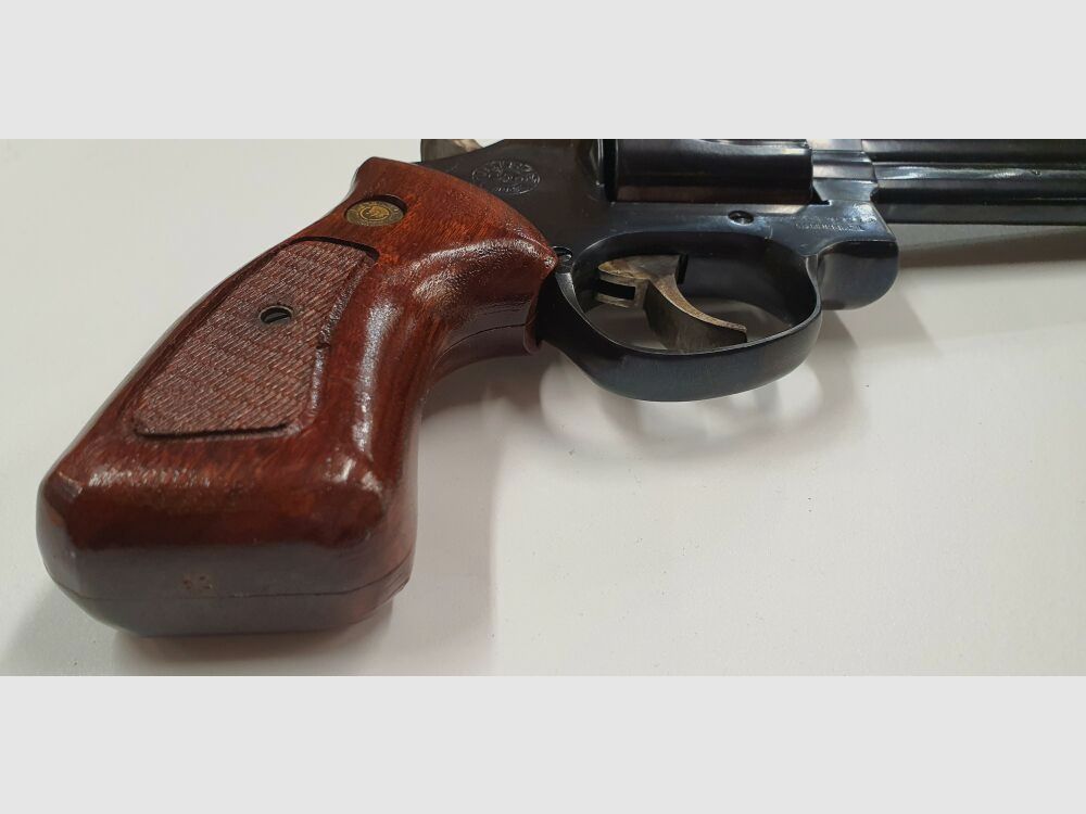 Taurus Revolver Model 441