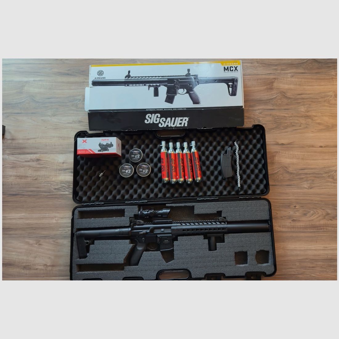 Co2 Sig Sauer MCX mit Zubehör.