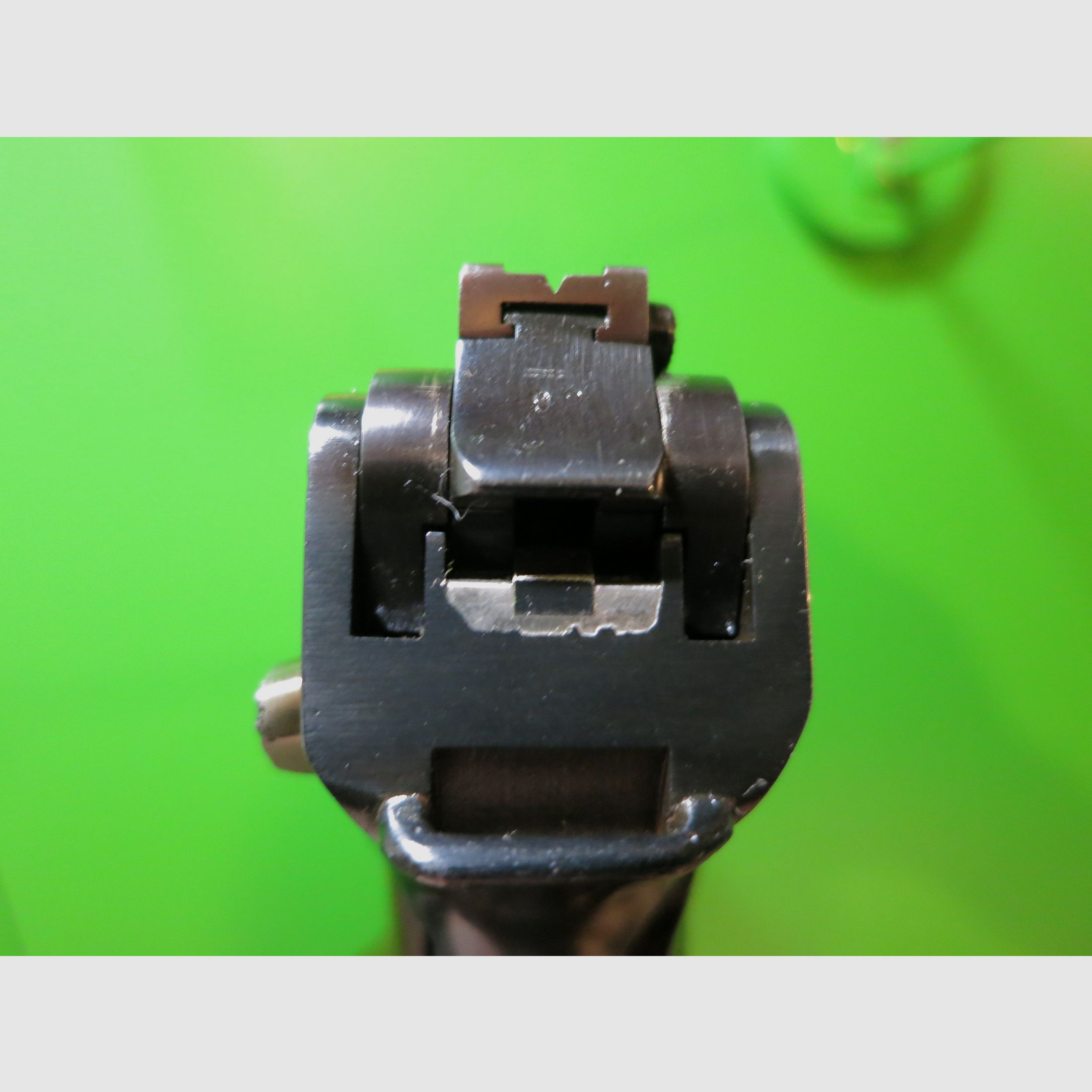 Deutsche Waffen- und Munitionsfabriken (DWM) , Pistole 08 P08, Pistole 1904, Marinepistole Modell 1904, 9 mm Luger     #47-