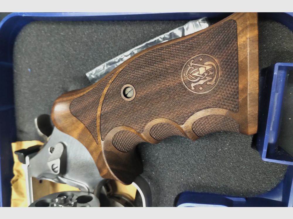 Smith & Wesson 686 Deluxe Match Master