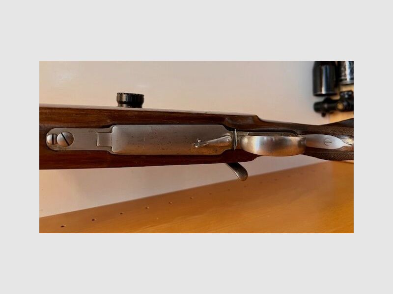 Commission Rep.B. 98 Stutzen Hubertus