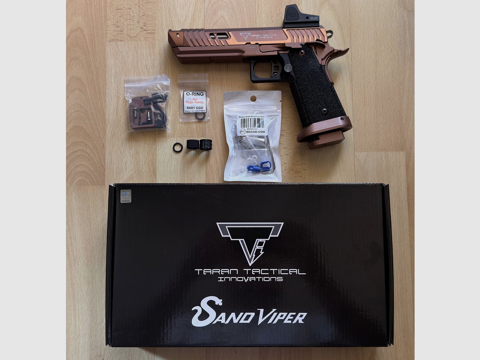 Army Armament TTI Sand Viper (R601) HiCapa GBB „CNC Begadi Upgrade Version“