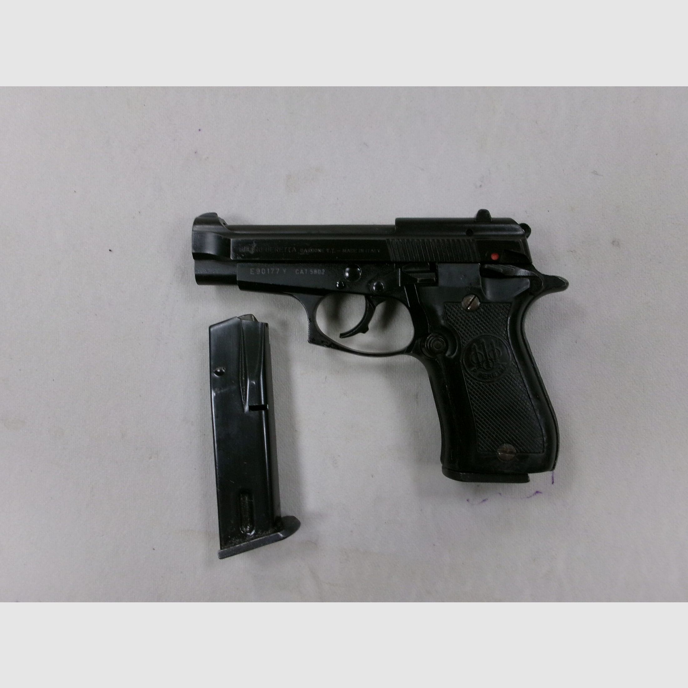 BERETTA 84 9 CORTO d'occasion, image 2 sur 3
