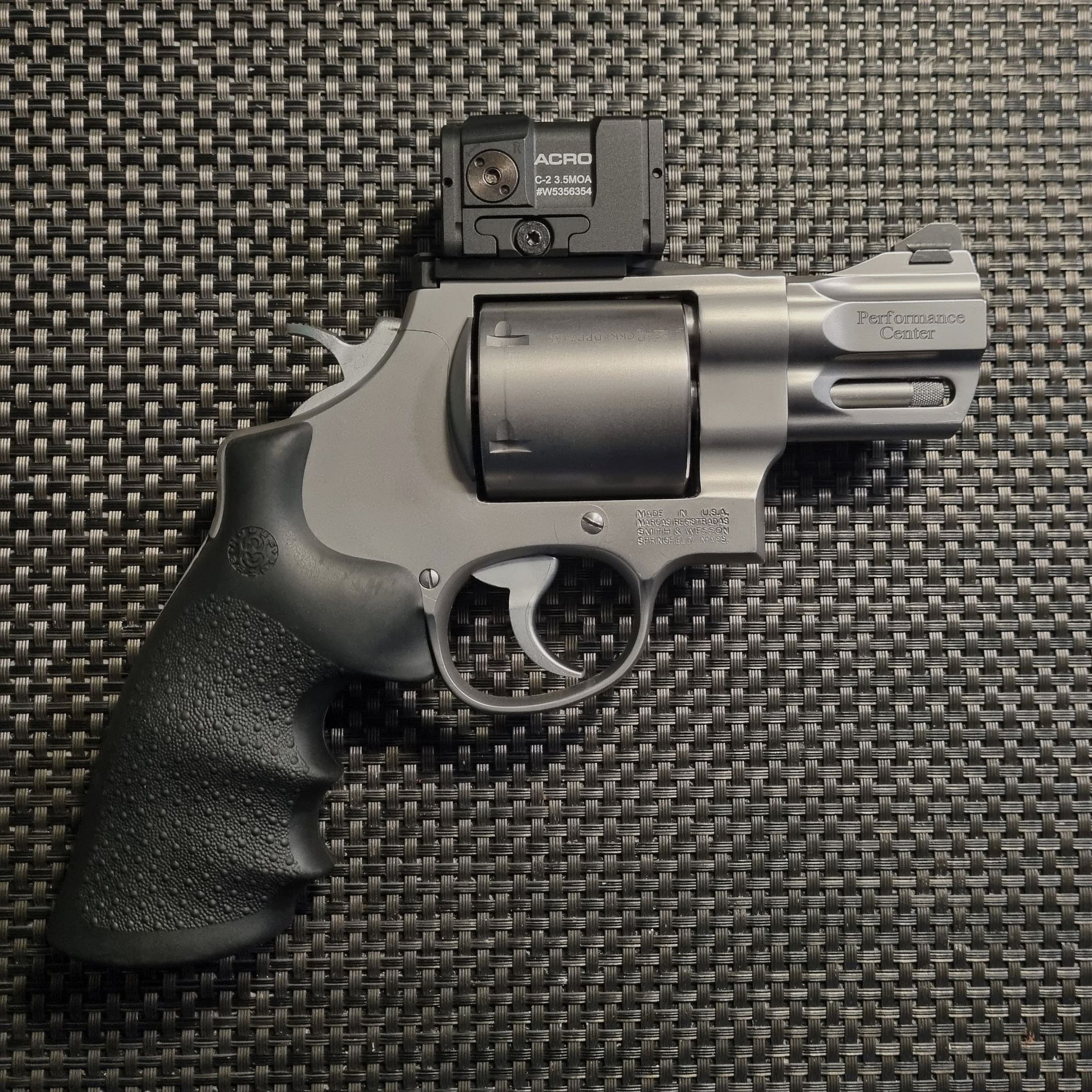 Smith & Wesson S&W 629 Performance Center .44Mag mit Aimpoint ARCO
