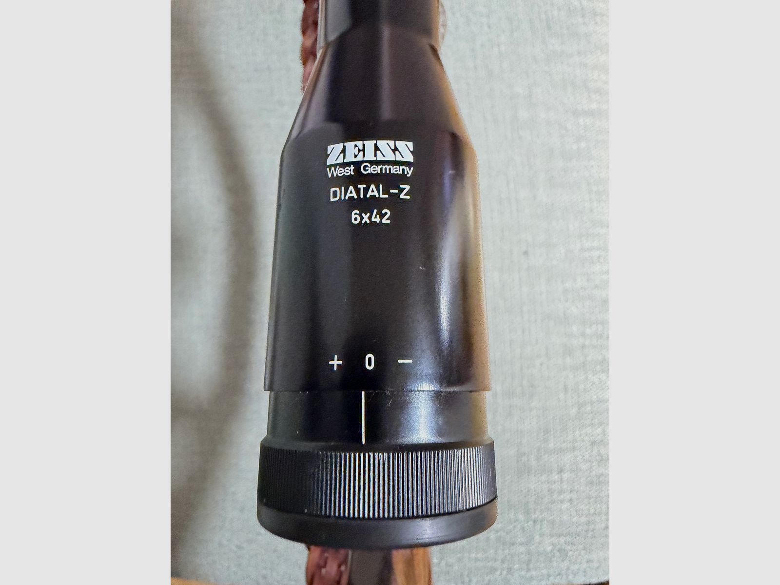 Edle Borovnik Kipplaufbüchse · 6,5×68 R · inkl. Zielfernrohr 6×42 · inkl. 40 Schuss (eingeschossen)