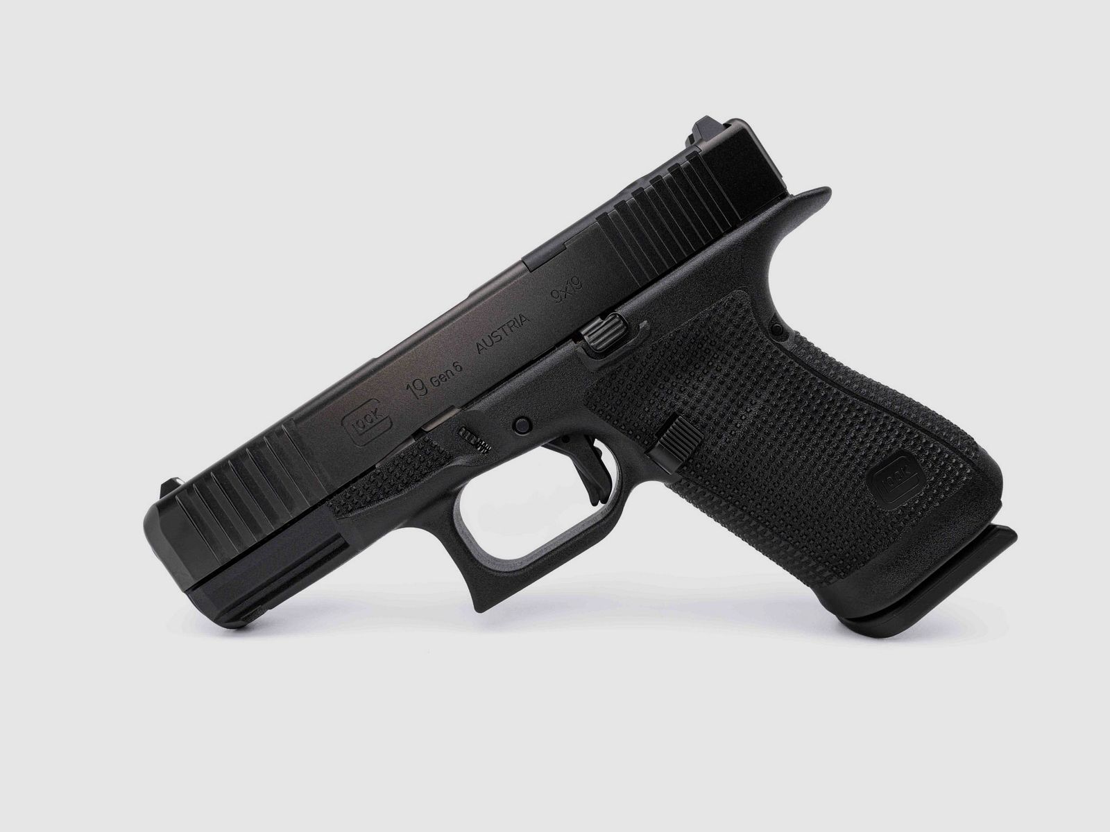 GLOCK PISTOLE G19 GEN6/OR/FS 9MM LUGER 4"/10,2CM