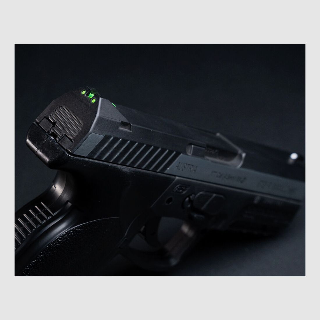 STEYR M9A1 Co2 Pistole NBB 4,5mm BB Metal Slide Dual Tone