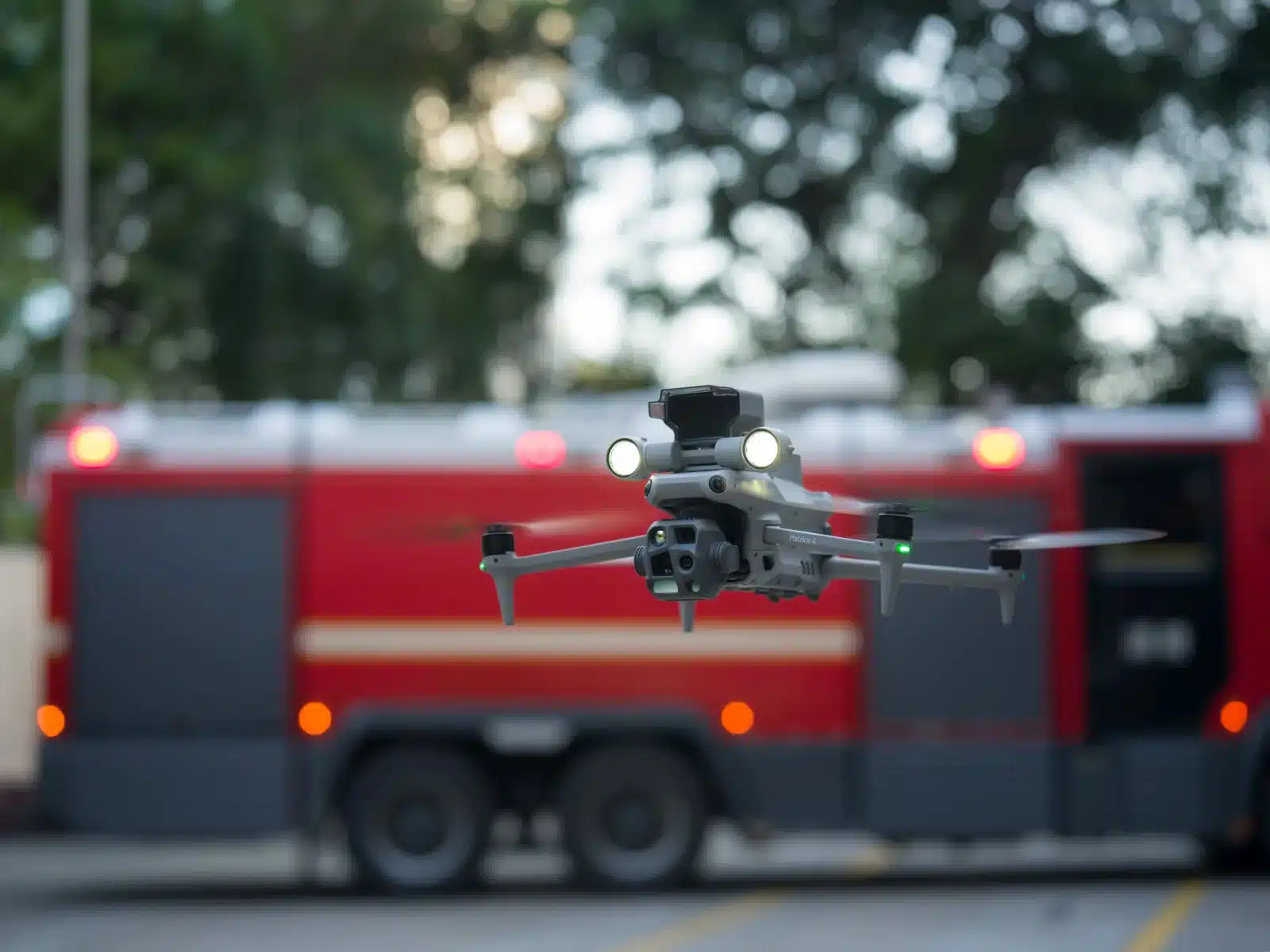 DJI Matrice 4T (incluso 12 mesi di DJI Care Enterprise Plus), immagine 5 di 7