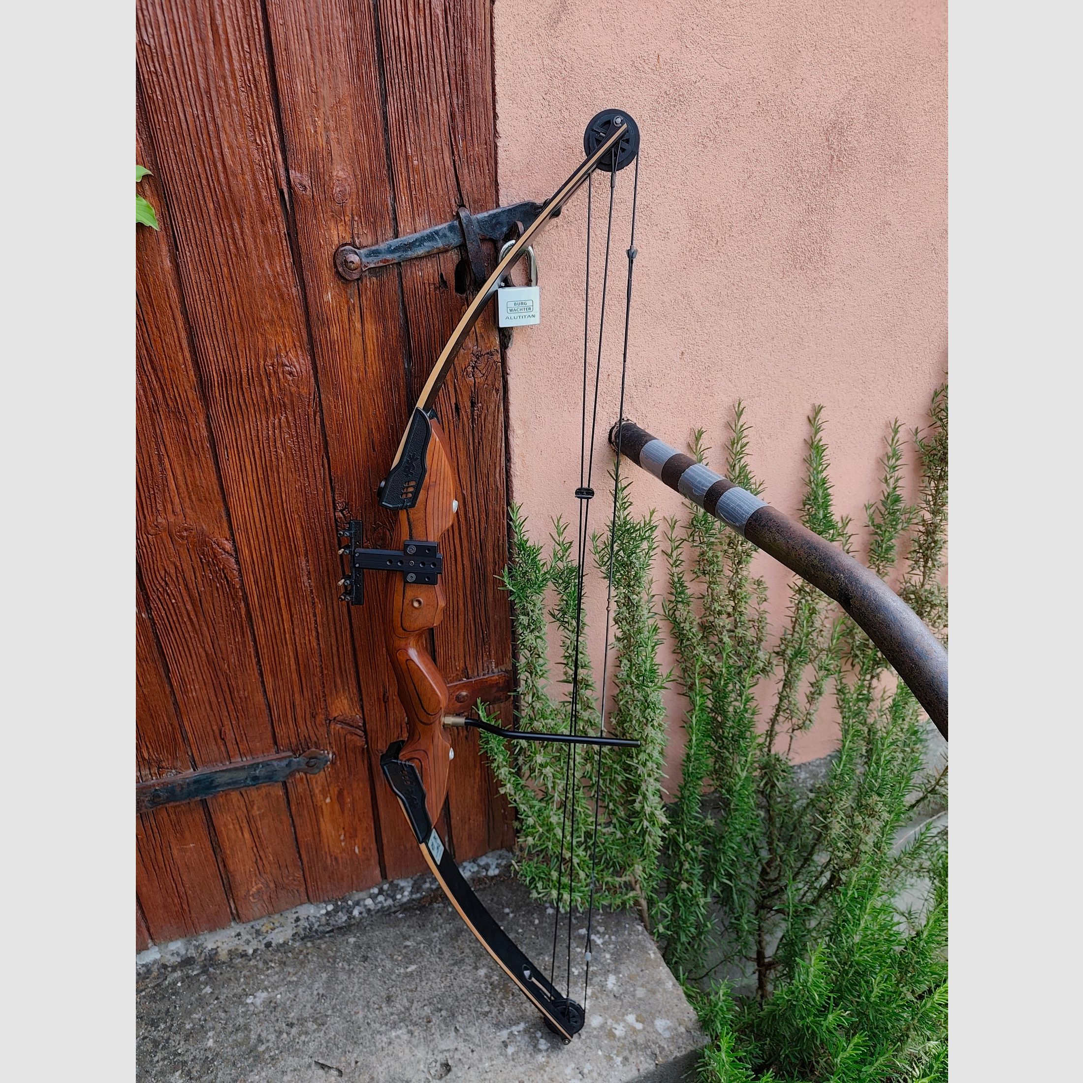 PSE Excalibur II – Arco compuesto de tiro clásico de principios de los 90 – 29" / 70 lbs