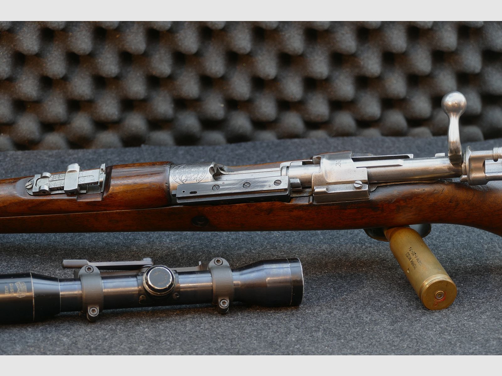 Kurzkarabiner Kurzgewehr „Kolumbien“ — FN-Typ, .30-06 Springfield, mit Seitenmontage