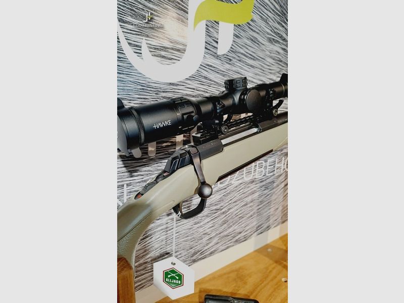 Browning X-Bolt .30-06Spring; Hawke 1-6x24