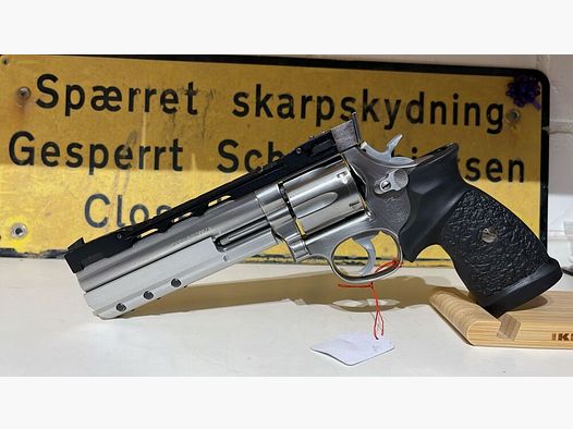 Revólver Smith & Wesson 686 PPC (Merkle Tuning)