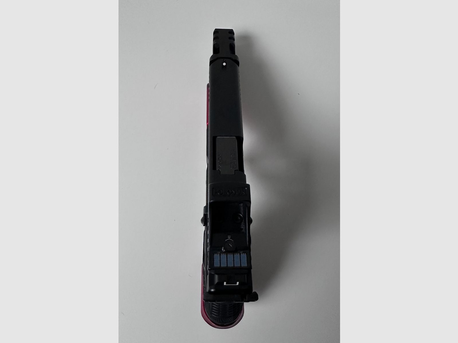 Glock 17 Gen5 MOS (01/2025), Strike Industries Comp, Holosun SCS-MOS-GR, Black Trident Holster, many extras, as good as new