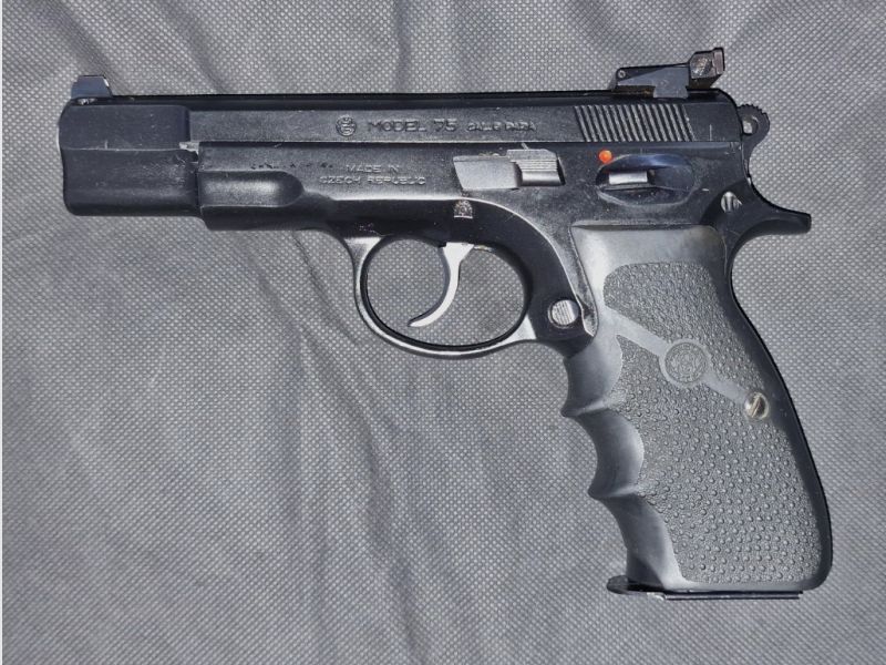 SA/DA Großkaliber Pistole 9 mm Luger Para Parabellum CZ 75 und Wechselsystem Kadet .22lr