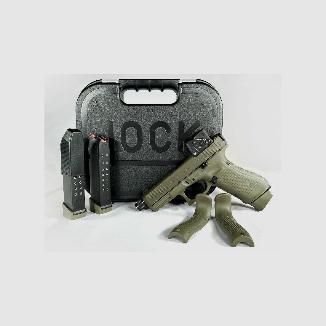 GLOCK 45 Gen5 FS A-CUT COMBO Hunter Edition with Aimpoint COA