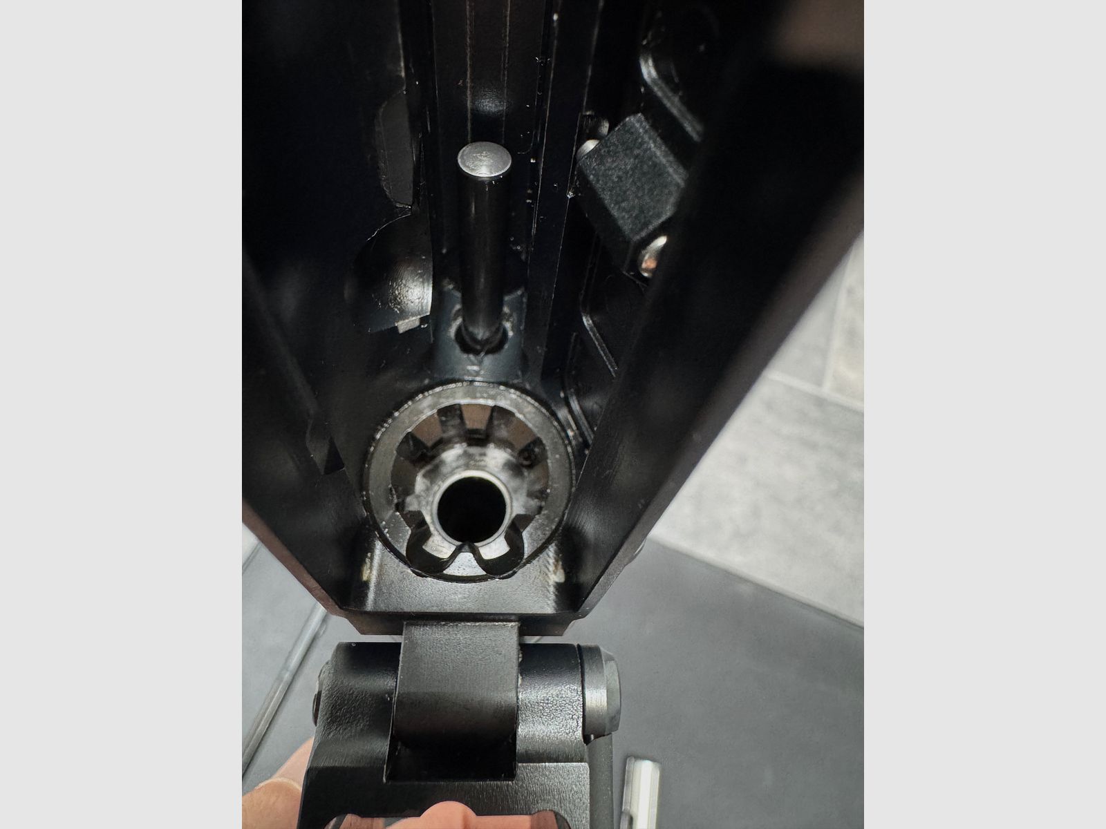 HAENEL CR223  - 16,65"  -  schwarz - langer Handschutz