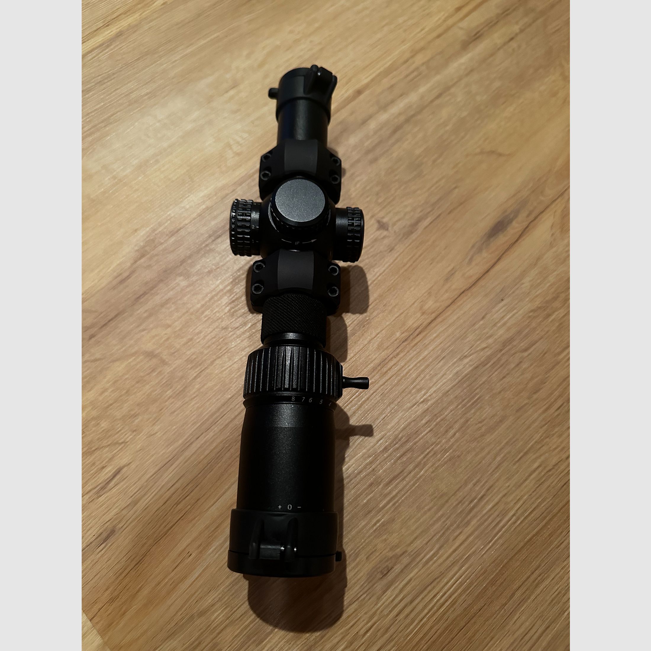 Vortex Strike Eagle 1-8 x 24 con montaggio