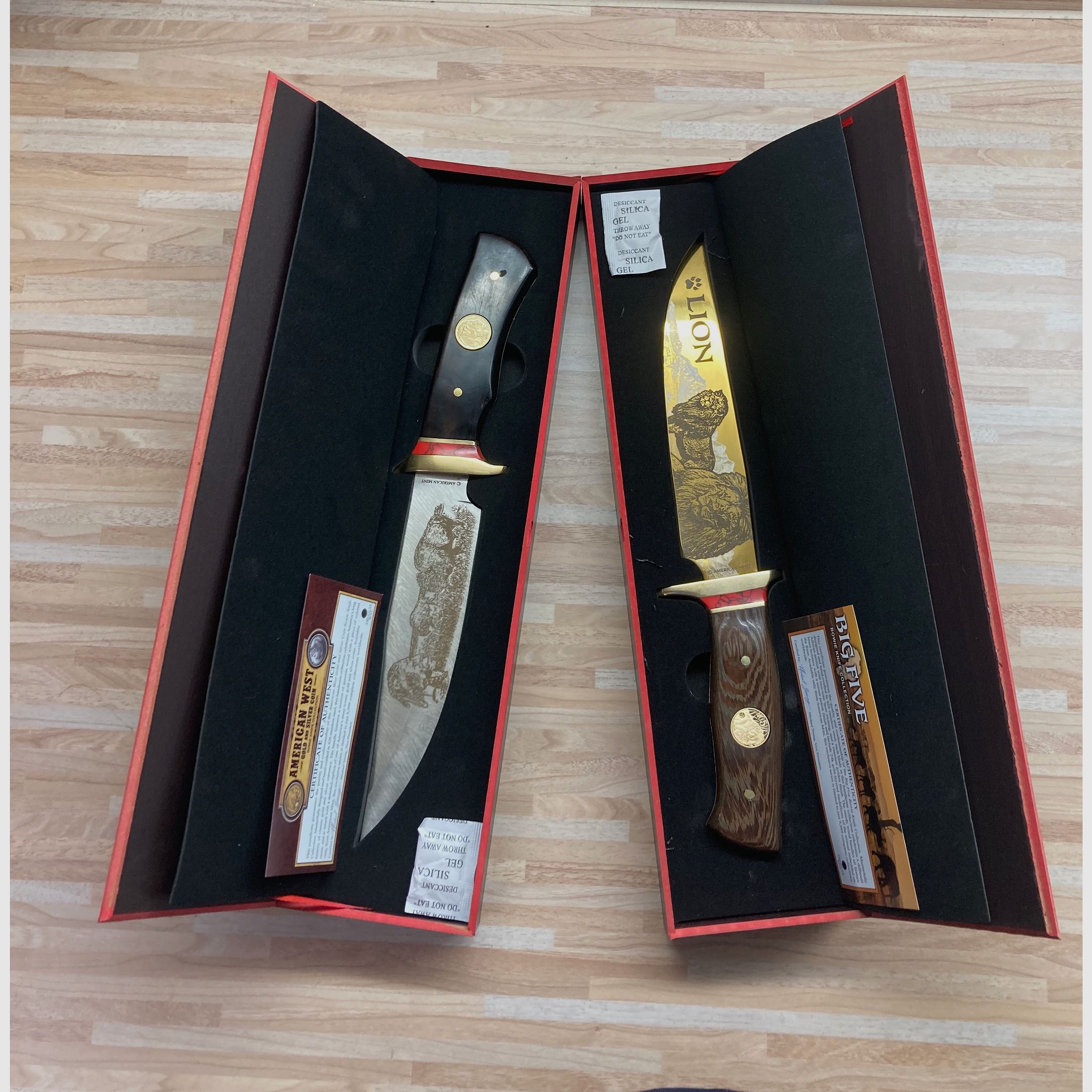 Zwei neue Bowie-Sammlermesser von American Mint