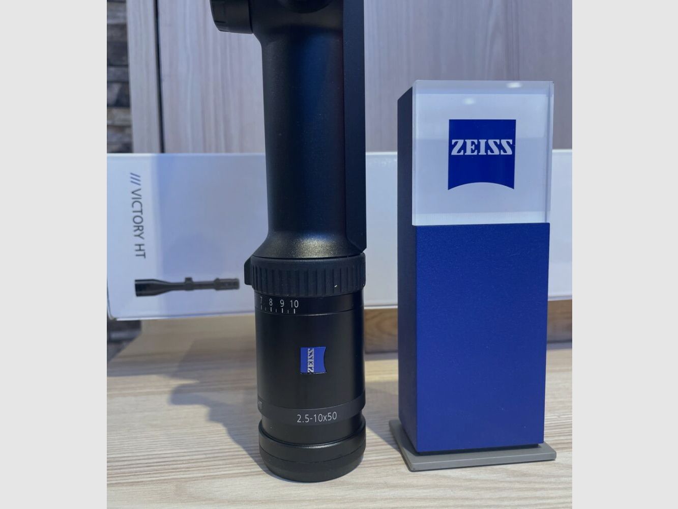 ZEISS HT 2.5-10x50 M (with rail) A60