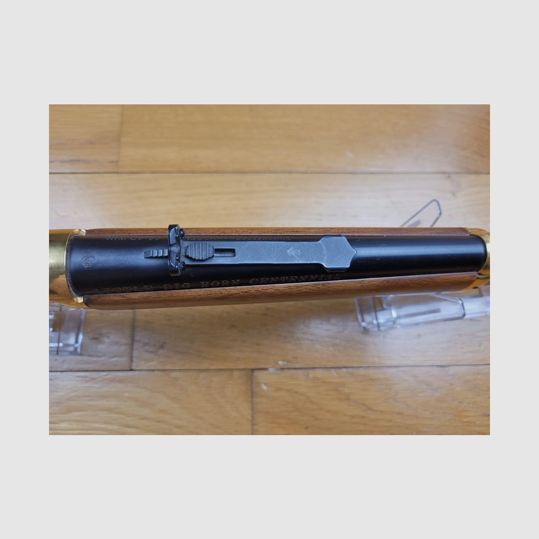 Schöne Winchester Kommemorative – „Little Big Horn“ – nur 11000 Stück produziert – Originalverpackung – 44-40 Win – Perfekter Zustand, Bild 21 von 23