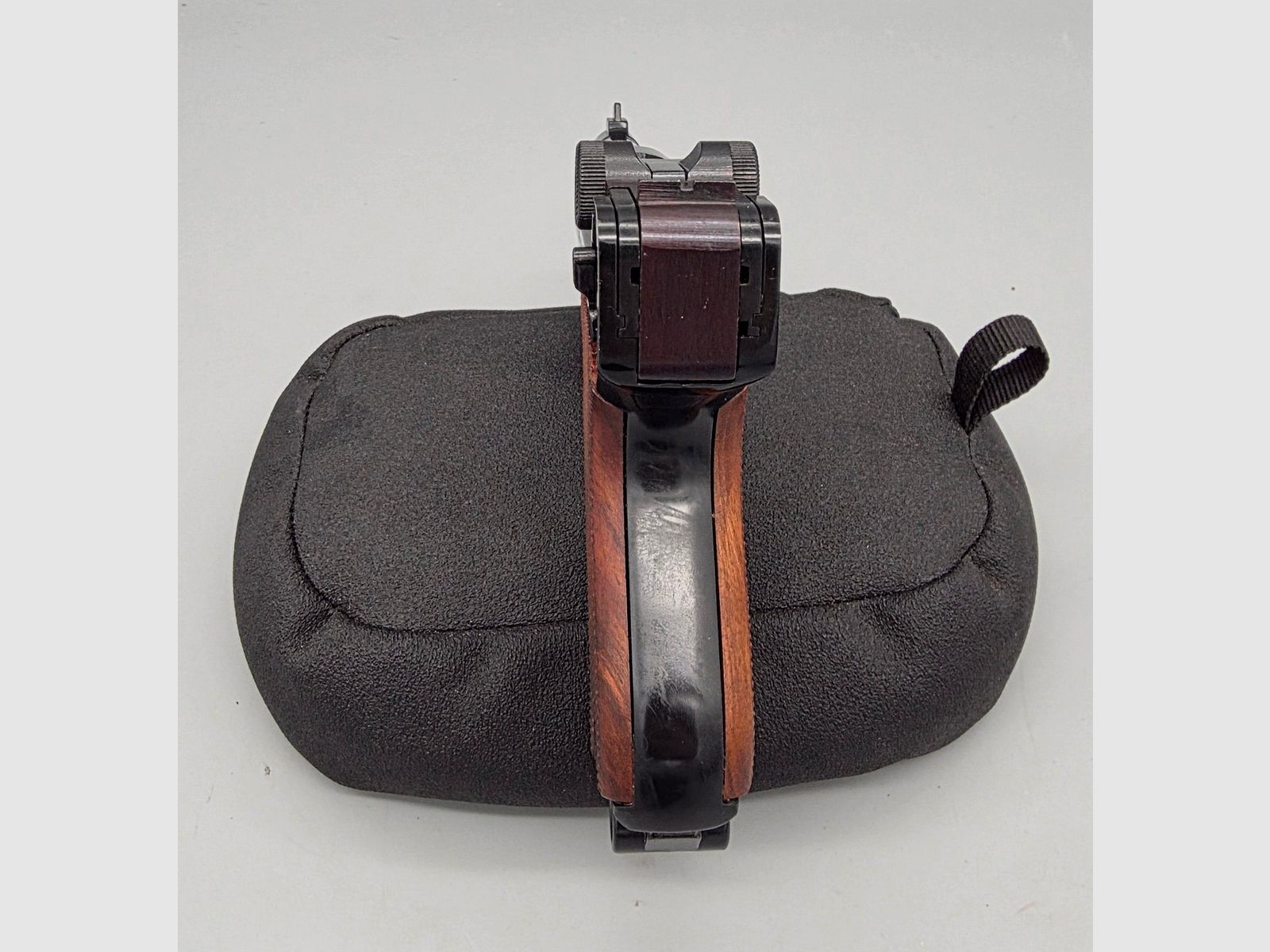 Erma Mod. KGP 690 Estado de colección 8mmK P08 pistola de fogueo PTB 402 SRS rara KGP690