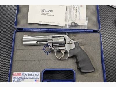 Smith & Wesson Mod 686-6, canon 4", Cal. 357 Magnum