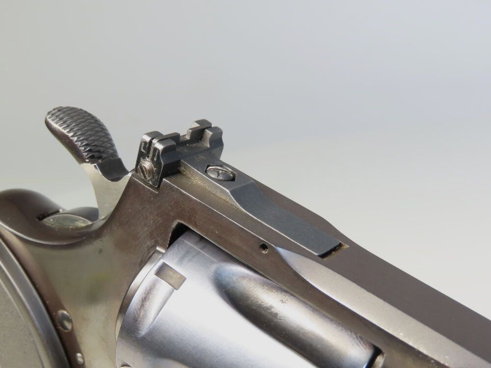 Colt Python 6" cali z 1971 roku