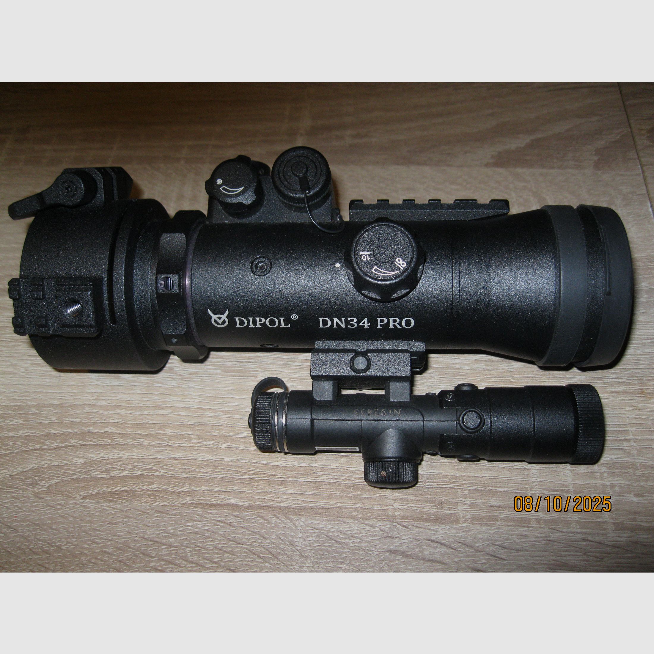 Appareil de vision nocturne DN34 PRO. Comme neuf. Image verte.
