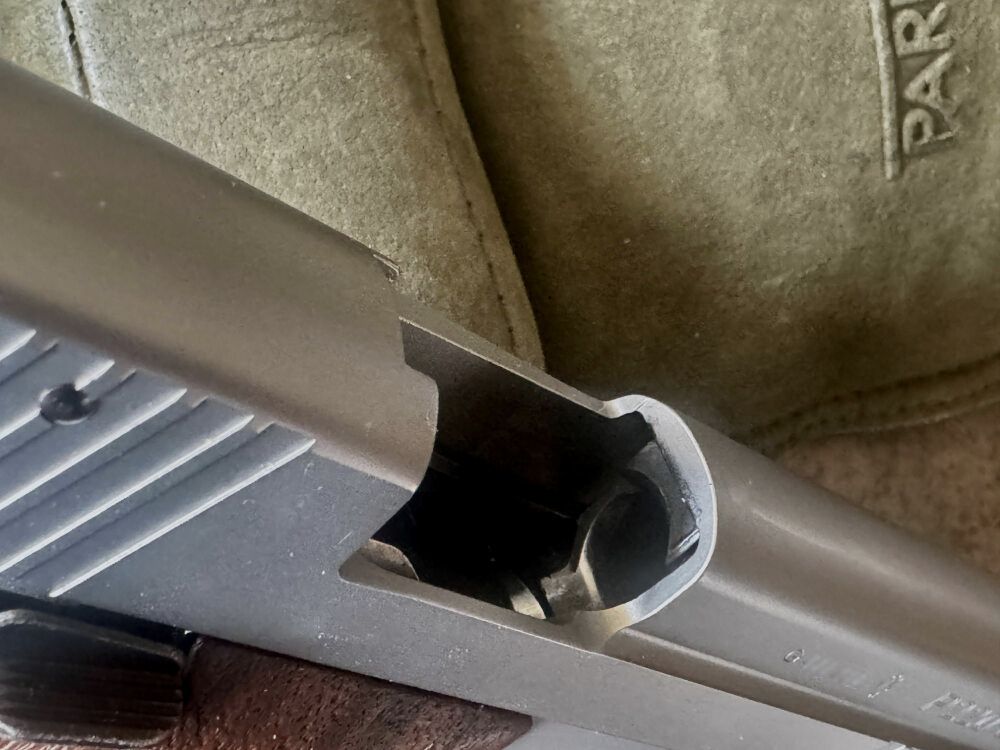 SIG Sauer P220 X-SIX .45Auto
