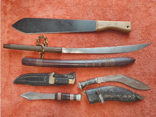 Konvolut Messer Kukri