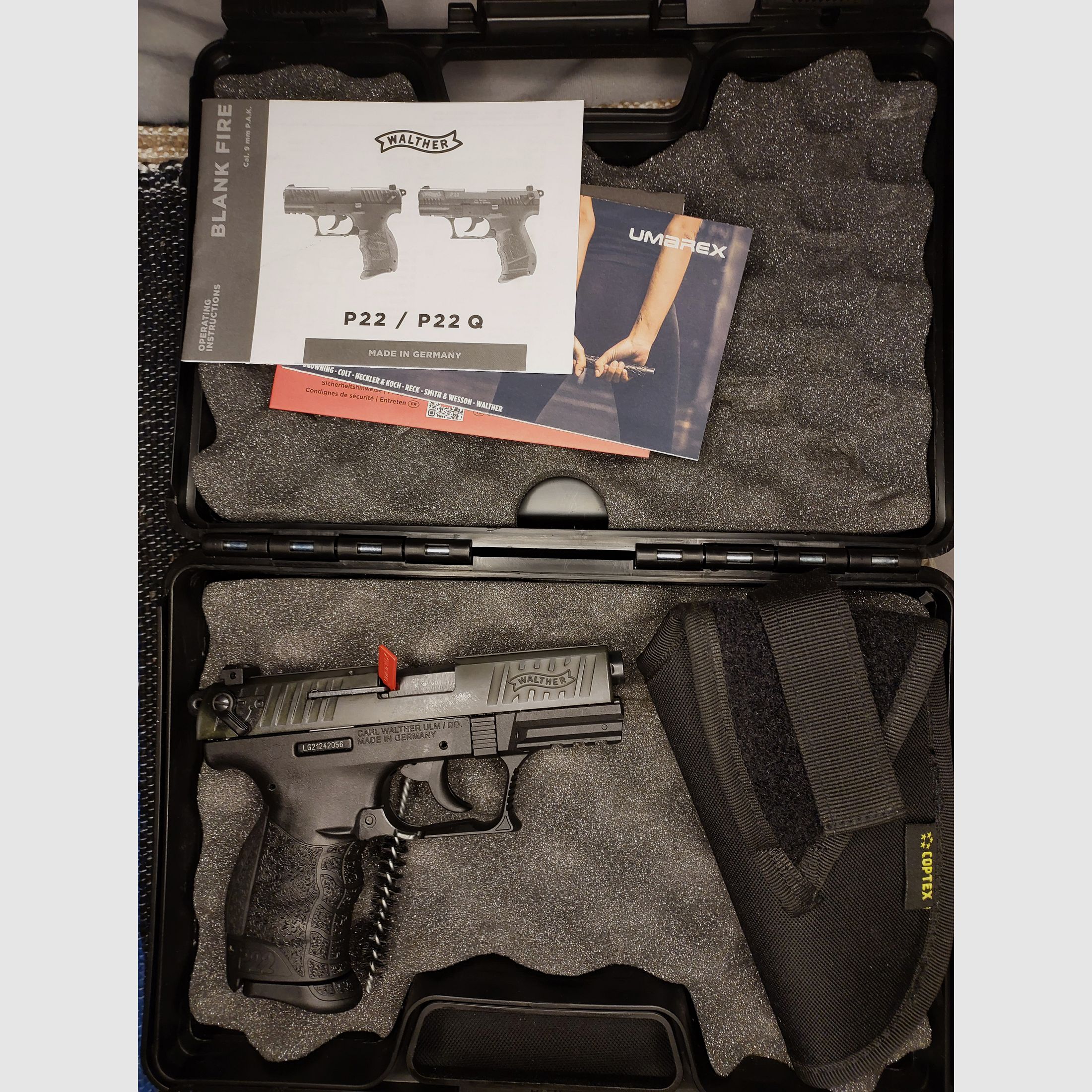 Walther P22Q blank firing pistol 9mm P.A.K. black (PTB 778) - P 22 q with Coptex holster
