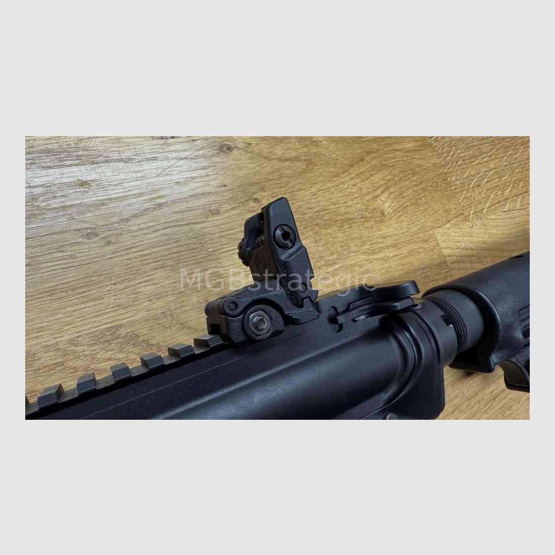 DPMS RFA3-L16 Lite 16 - semi-automatic rifle .223Rem 10.5" barrel length - System AR15 AR-15 self-loading rifle