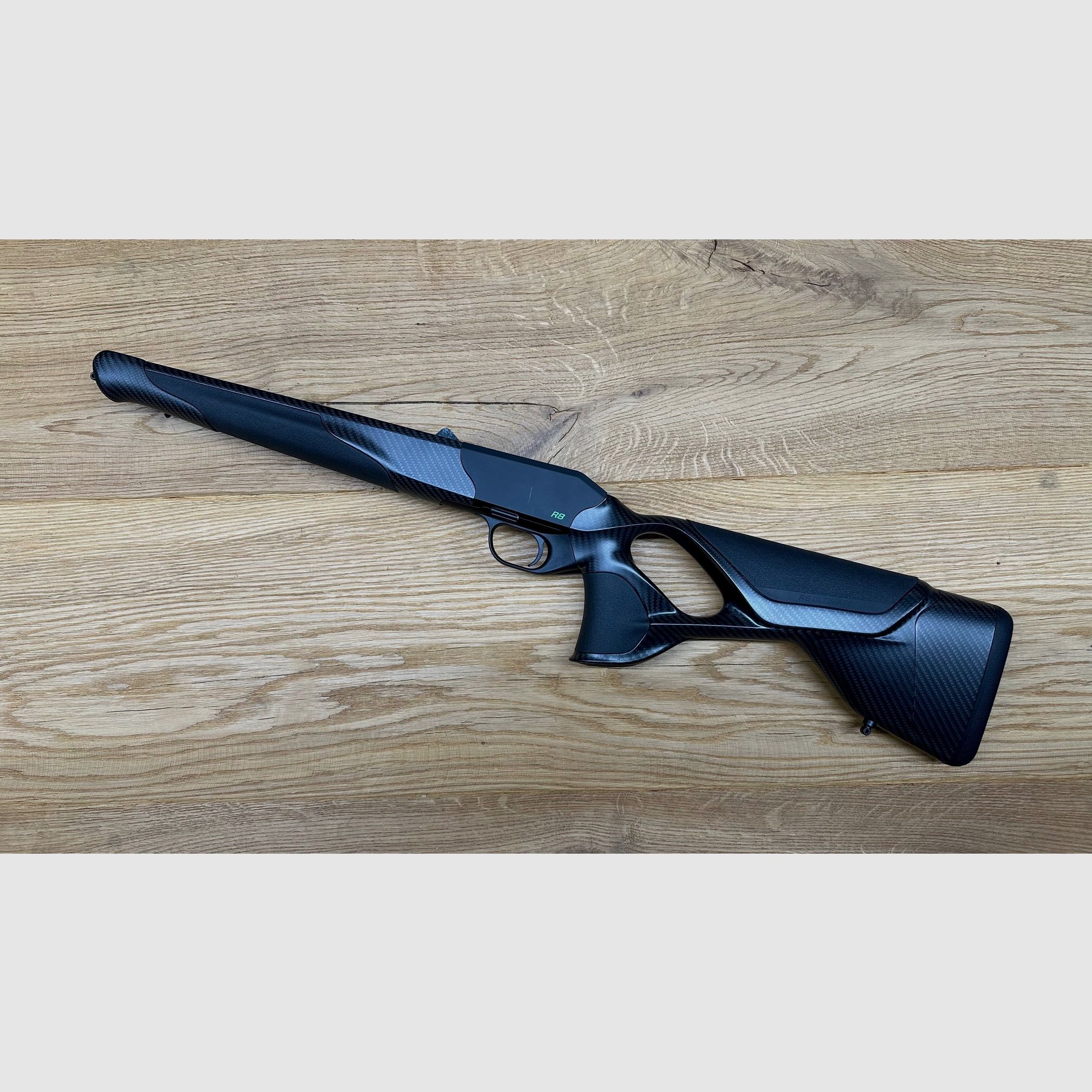 Blaser R8 Ultimate Carbon crosse avec boîtier/système // Logo R8 vert // Avant de crosse en carbone