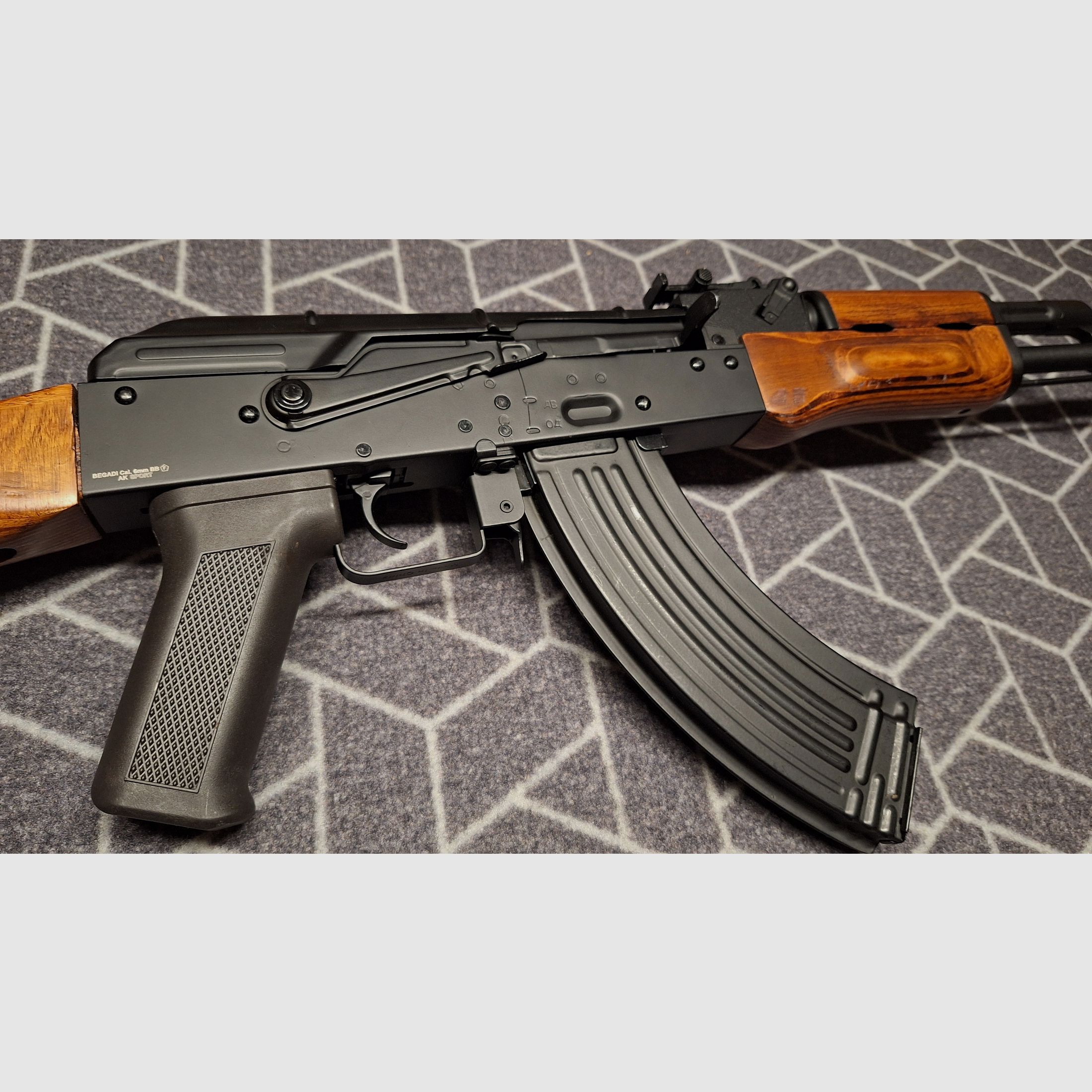 AK47 BEGADI SPORT AEG Full metal/real wood-NEW!