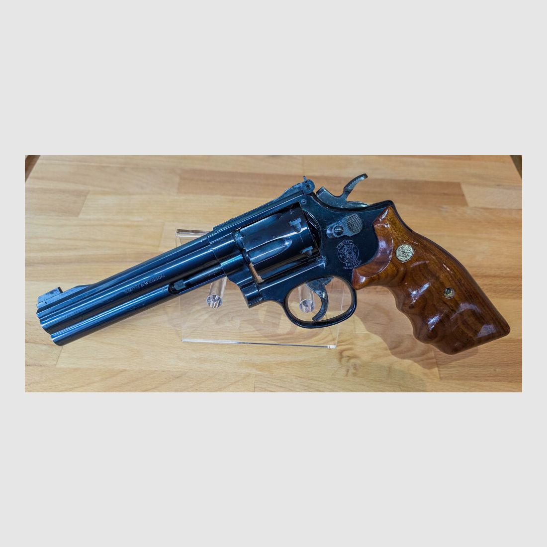 Smith & Wesson Modell 17-6