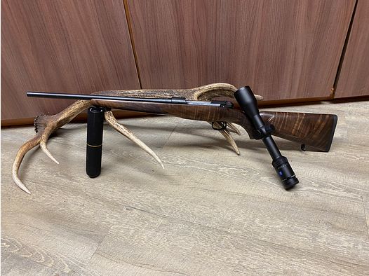 Mauser M12 Expert, mit Zeiss Conquest V6 2-12x50 M, mit Schiene