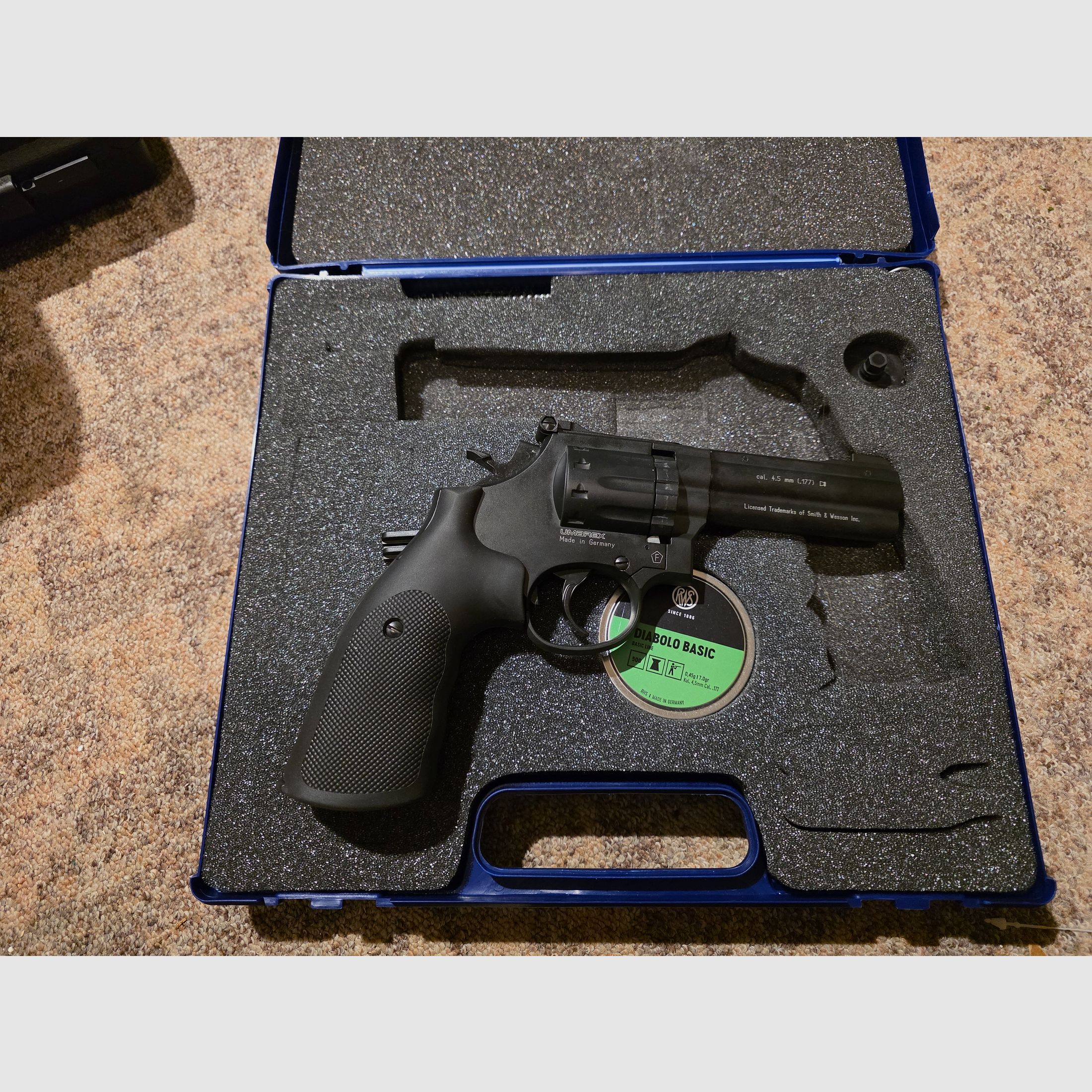 Revolver CO2 Smith & Wesson Mod. 568 4 pulgadas 4,5 mm diabolo