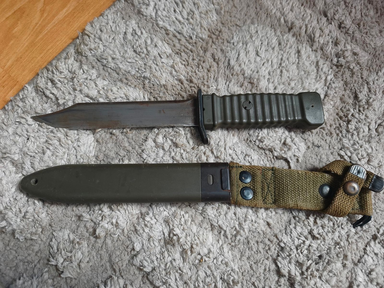 KCB 77 M1 Bagnet (lub nóż bojowy)