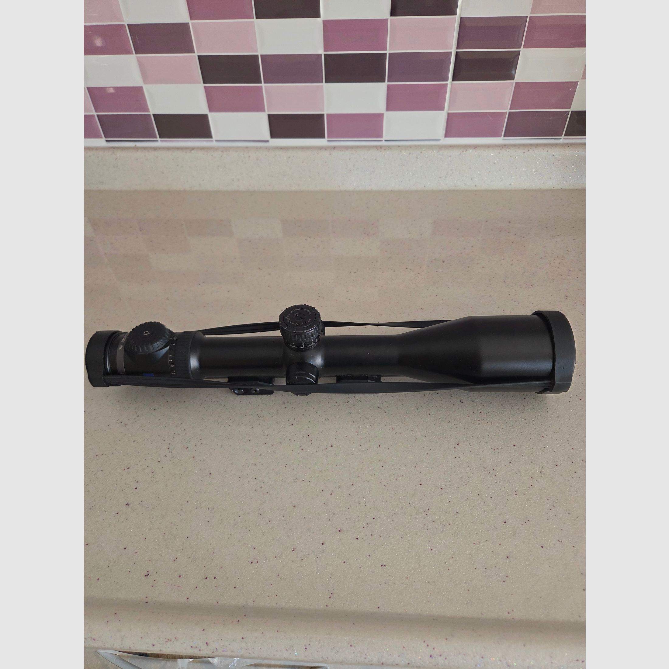 Zeiss 4.8.35 ×60victory v8