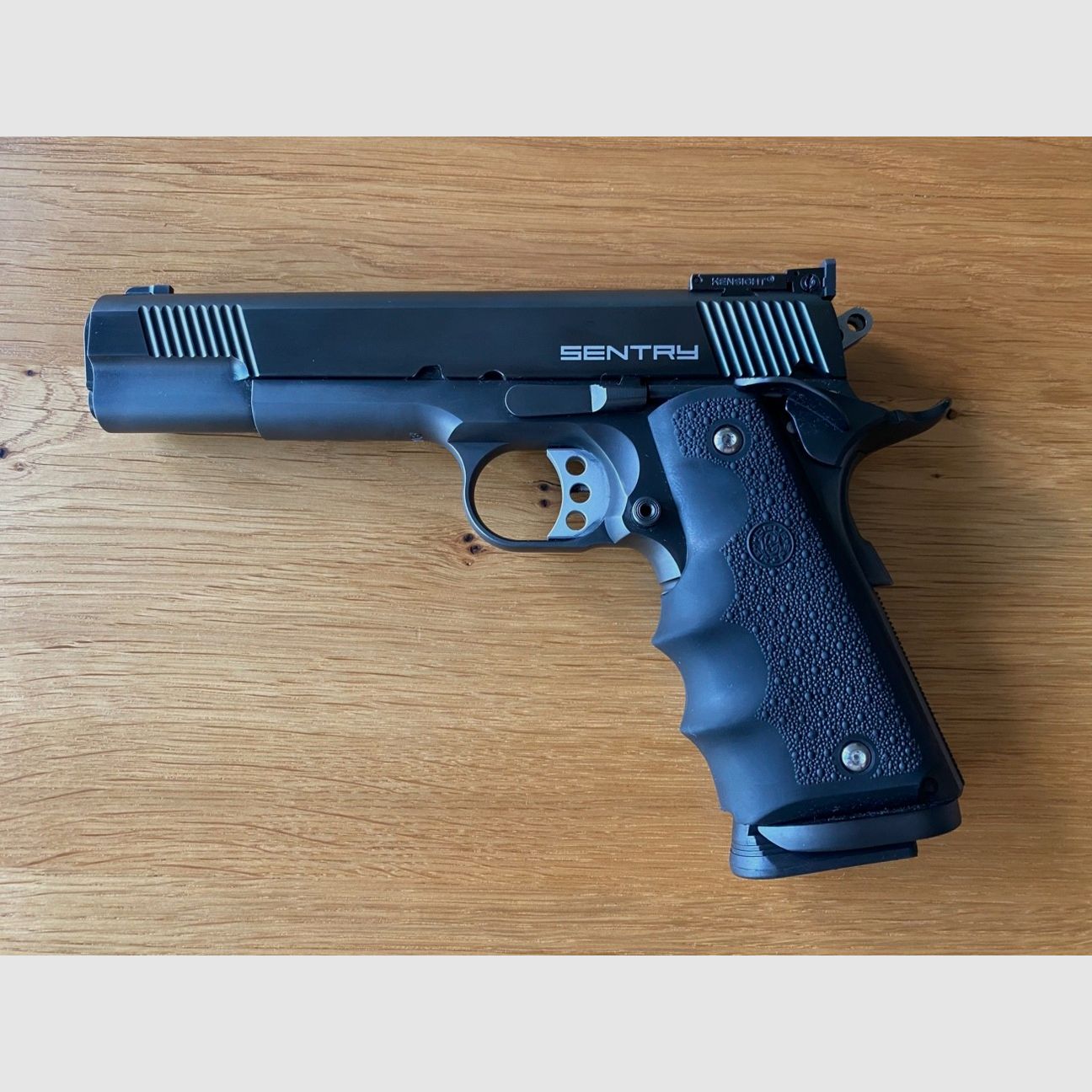 STP Sentry Kaliber .45 ACP, 5 Zoll