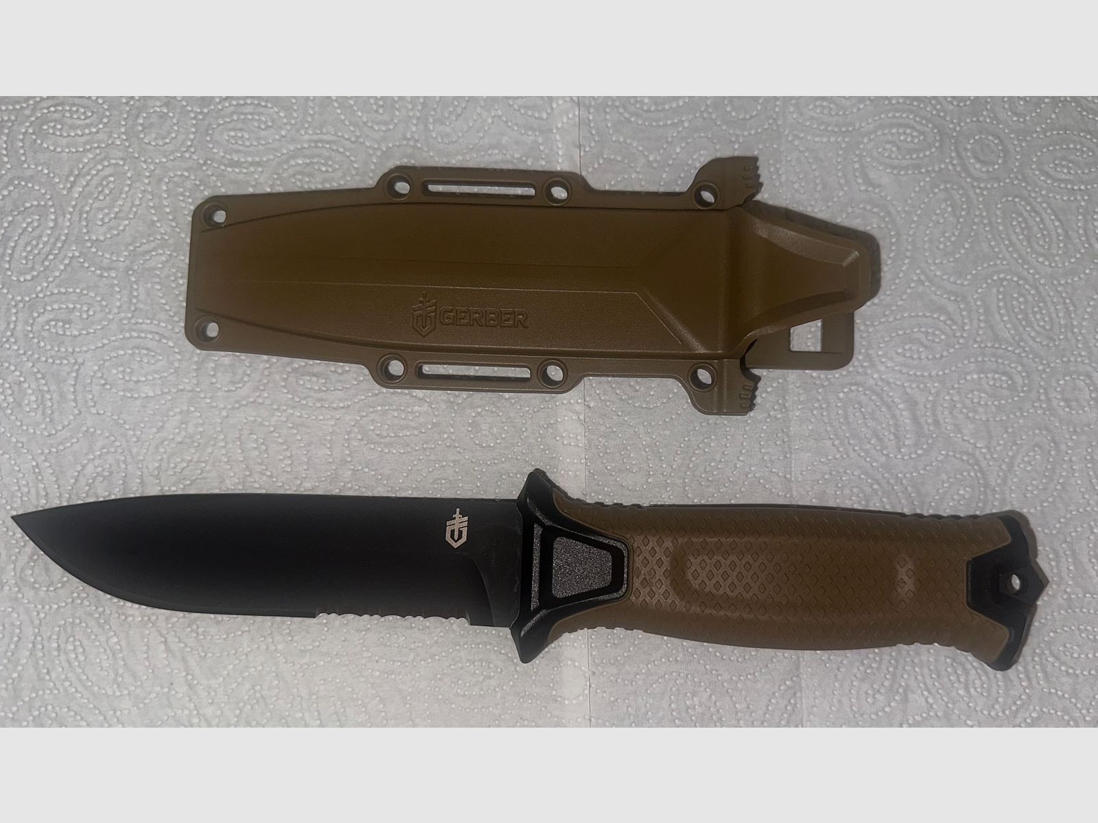 Gerber Stringarm serrated coyote knife outdoor survival