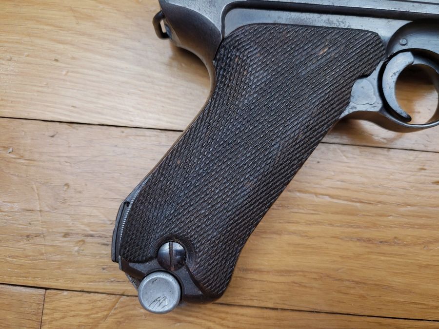 Sehr schöner Luger P08 – Herstellung „S/42“ von Mauser im Jahr 1937 – vollständig monomatrikuliert bis zum Magazin – Verstärkter Rahmen nach 1936 – Präzise im Schuss – TBE+, Bild 3 von 20