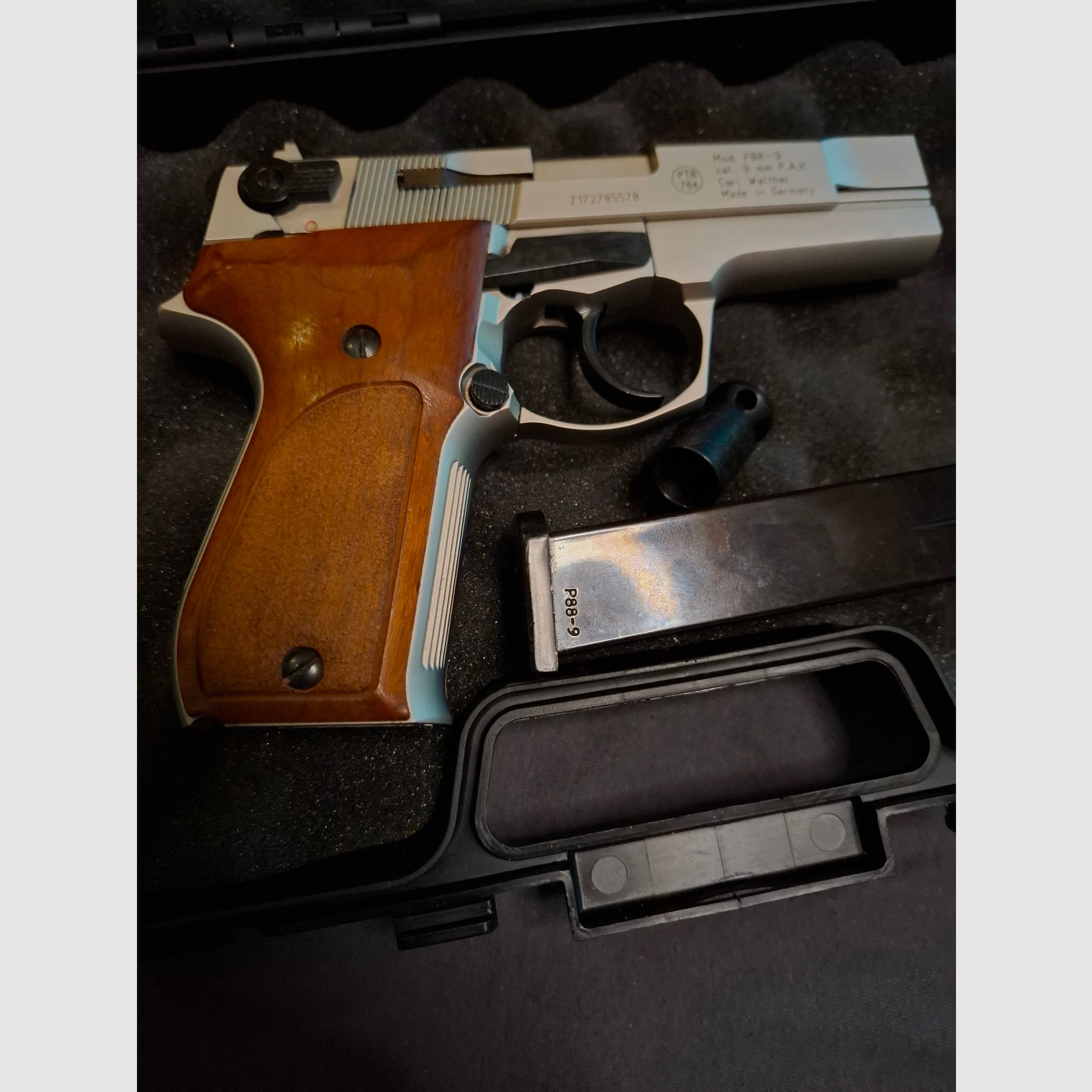 Walther P88 Compact  9mm P.A.K.   PTB 764