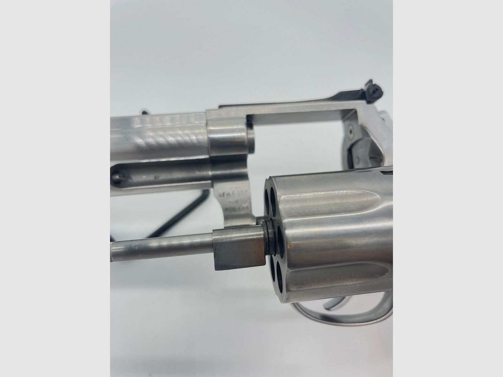 Revolver Smith&Wesson 686 6 inch caliber .357 Magnum, imagen 4 de 4