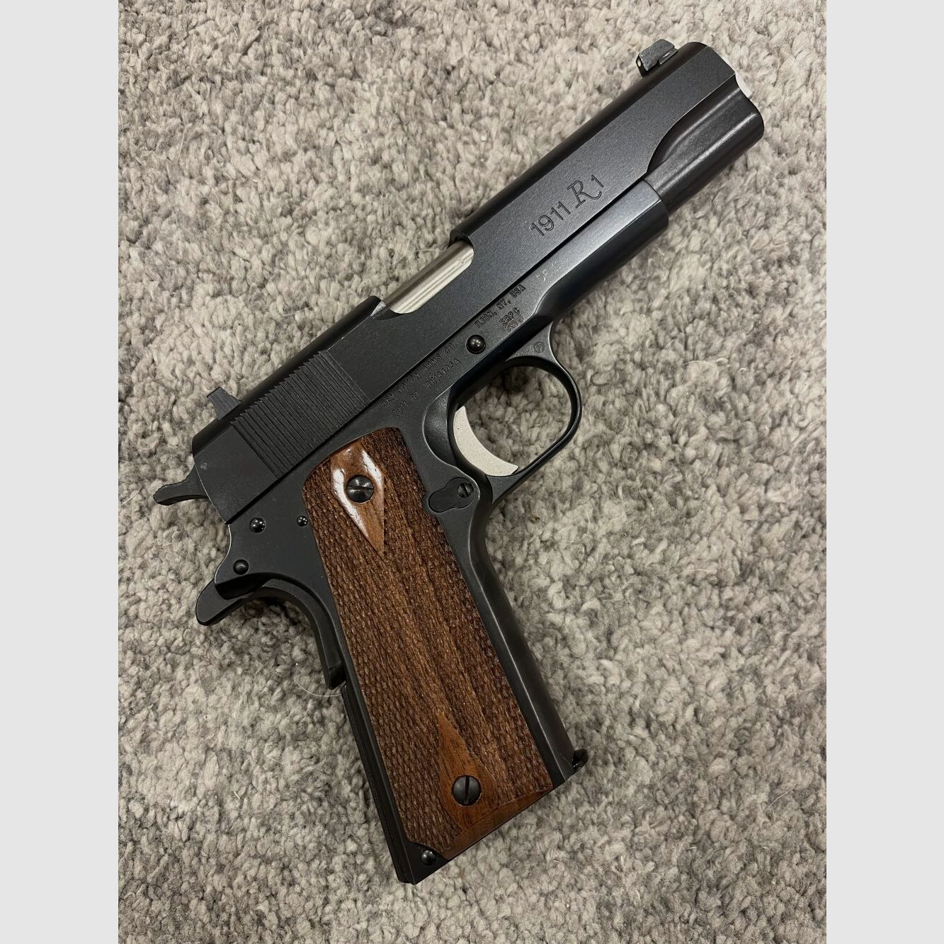 Remington 1911 R1