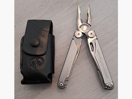 Leatherman Multitool Wave silberfarben