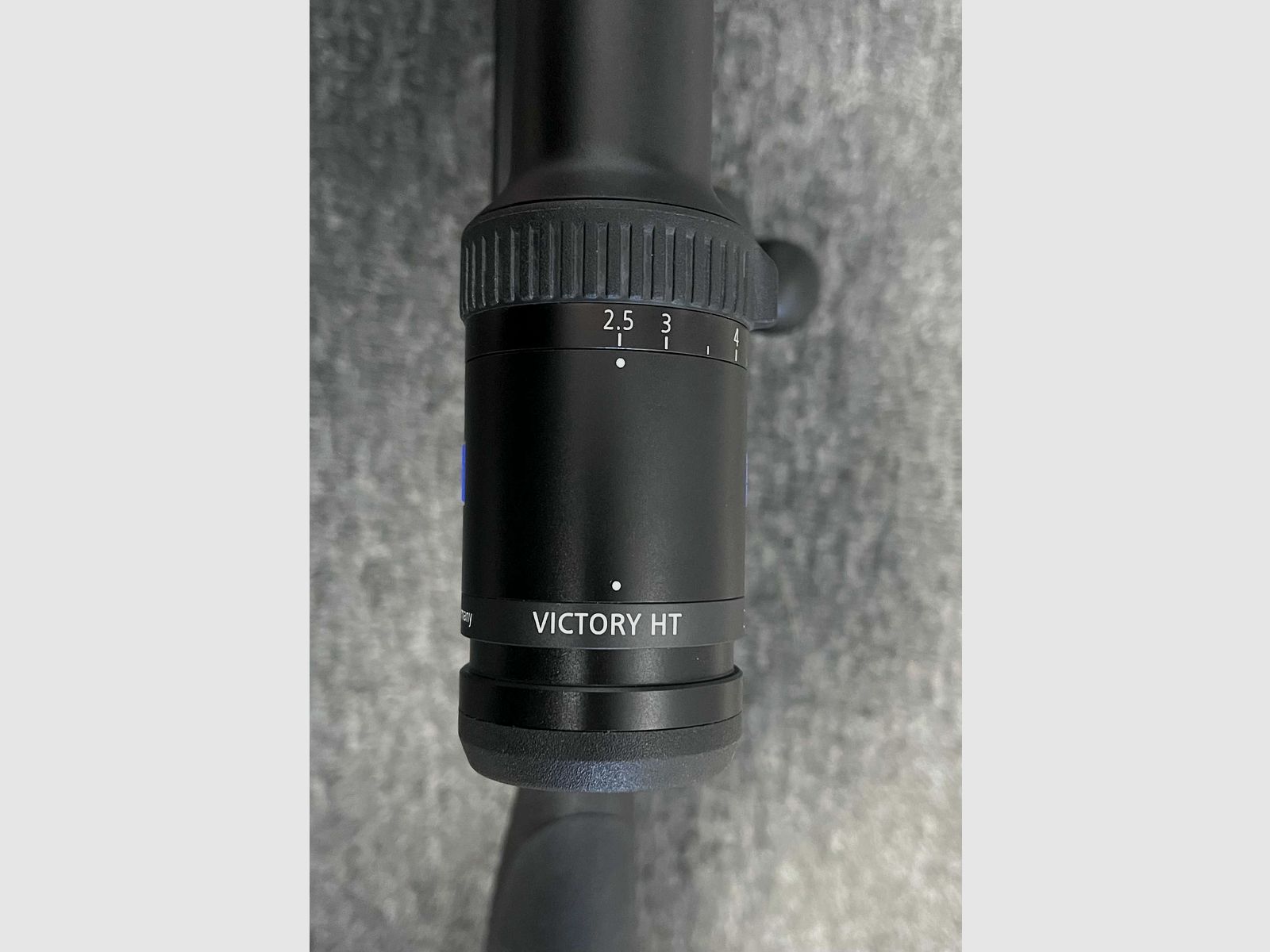 Blaser R8 Ultimate .30-06 + Zeiss Victory HT 2,5-10x50 + Dentler Montage