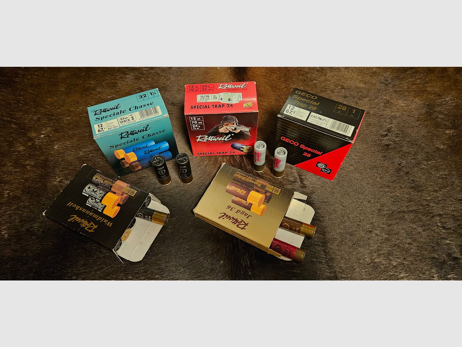 Gemischtes Paket diverser Schrotpatronen und FLG